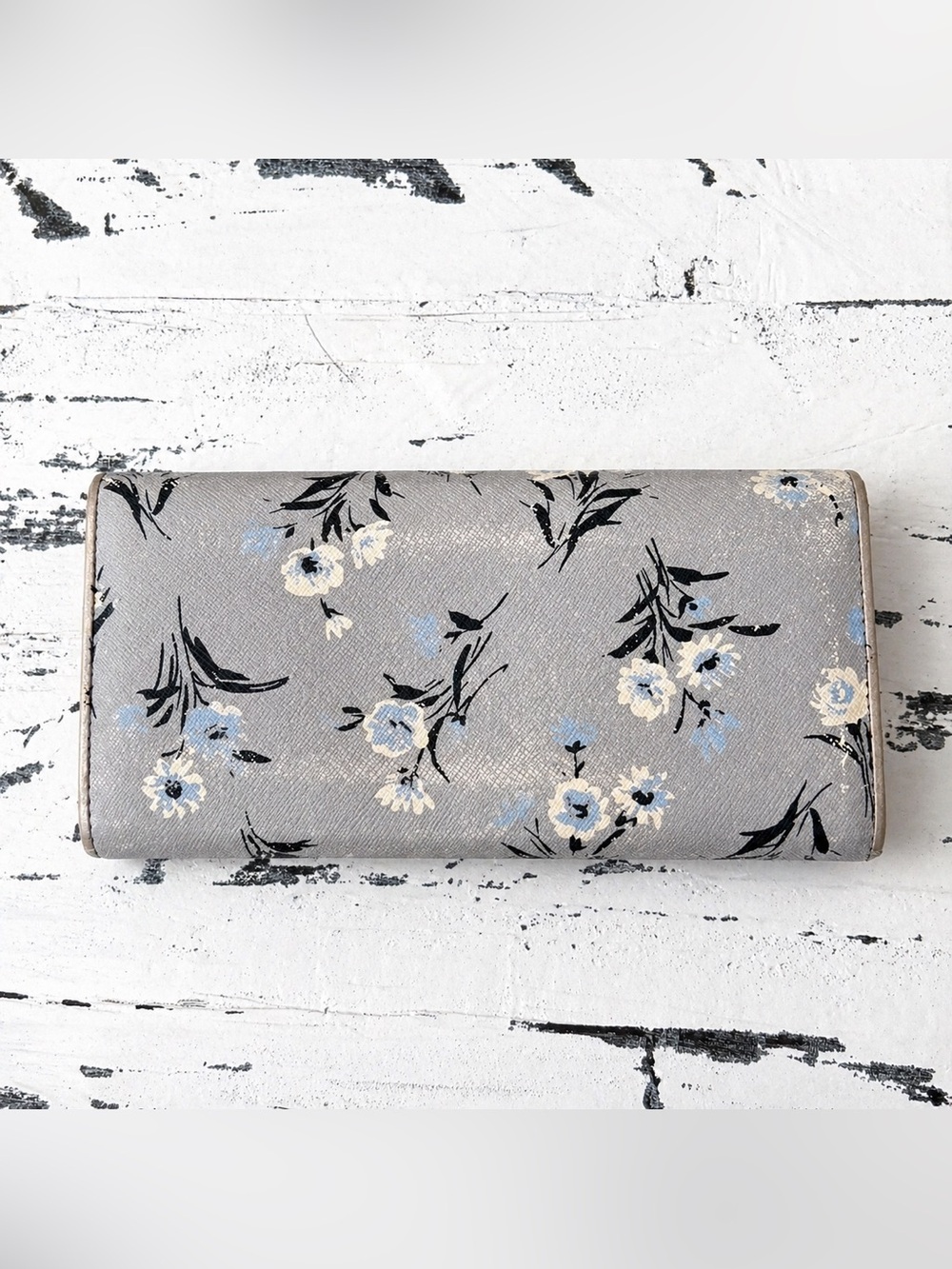 Prada Floral Saffiano Leather Wallet - Light Gray & Cream - Picture 3 of 8